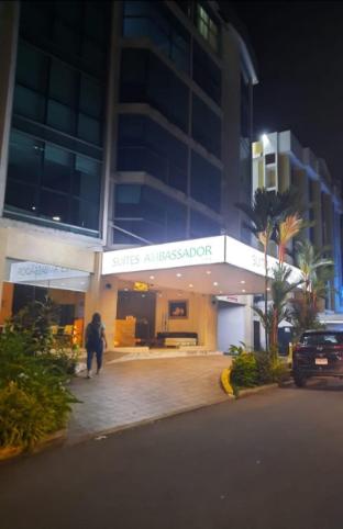 hotel suites ambassador