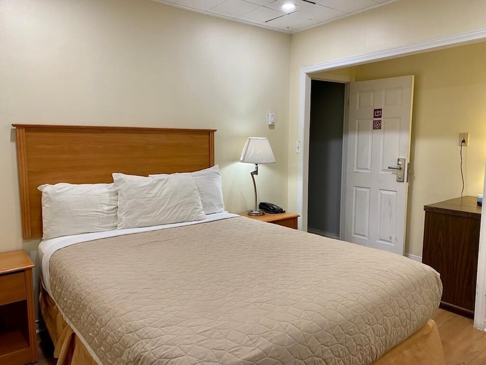 first canada inn cornwall