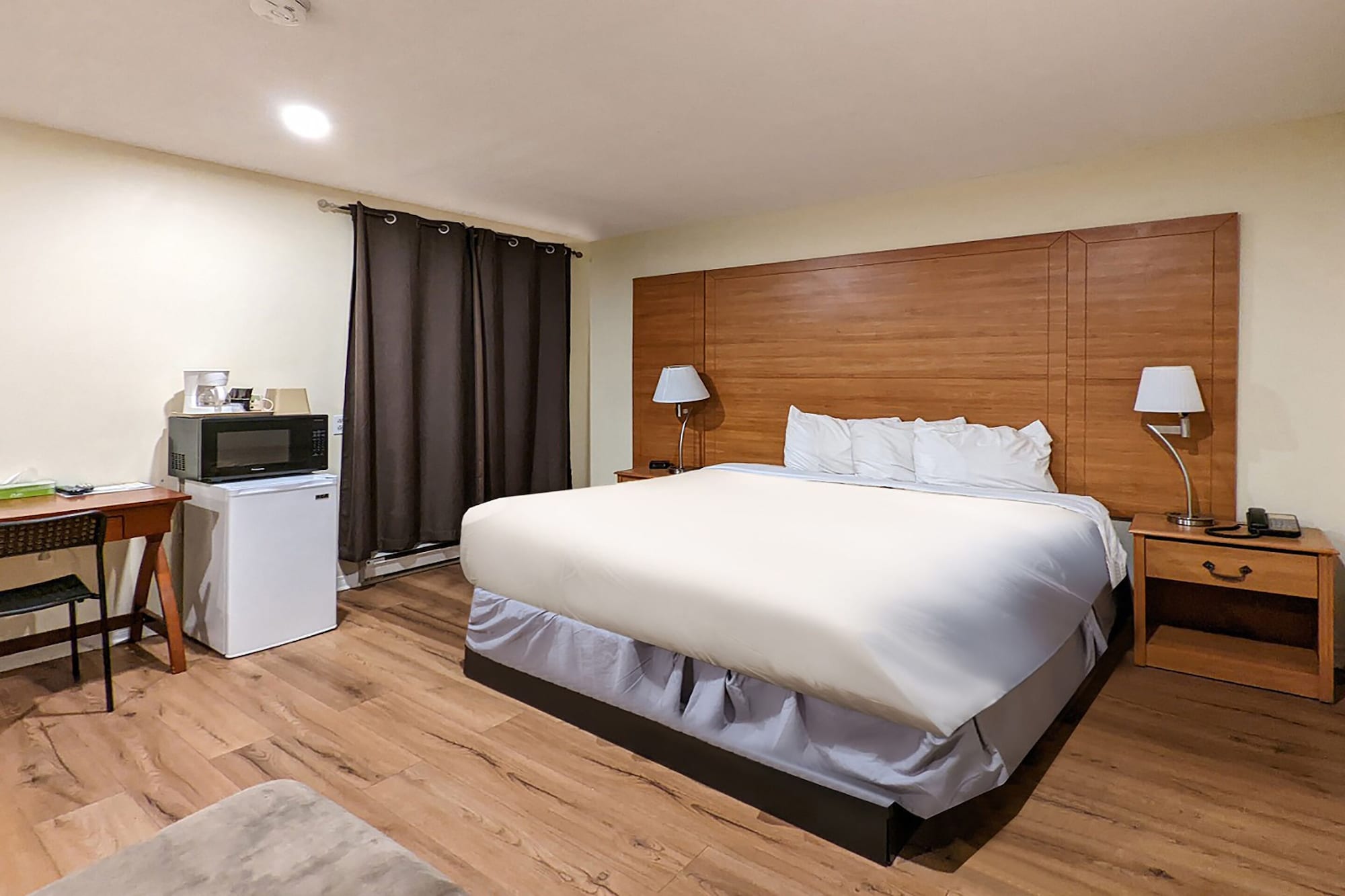 first canada inn cornwall