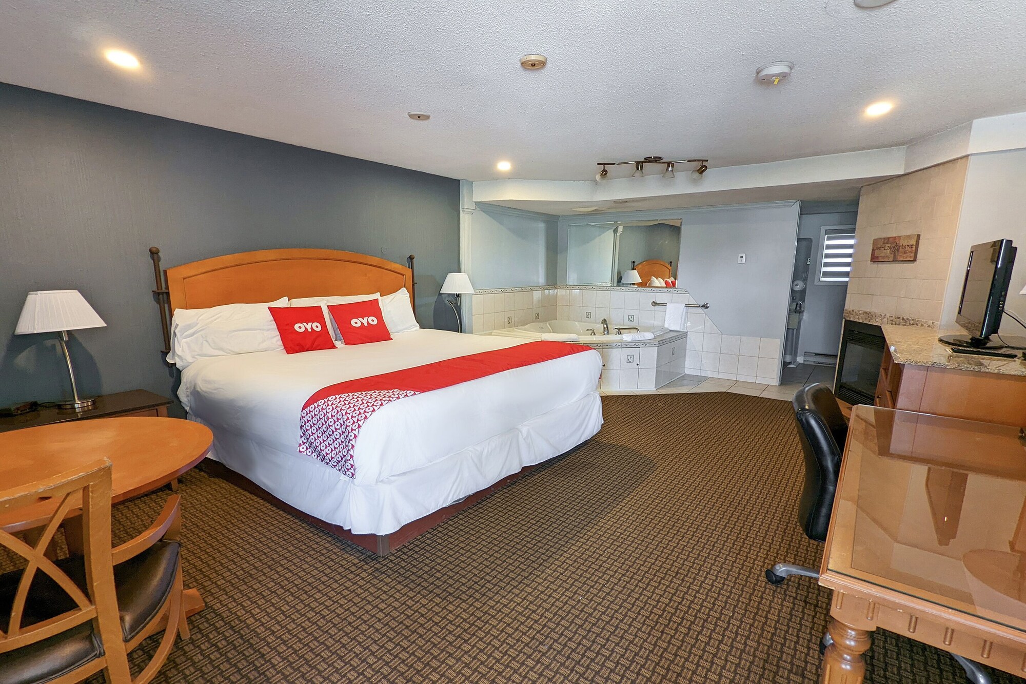 first canada inn cornwall