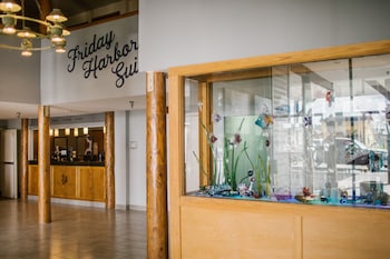 Friday Harbor Suites,Friday Harbor>>Decatur Island,3 star