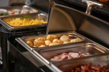 little diamond hotel