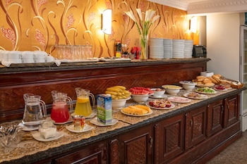 little diamond hotel