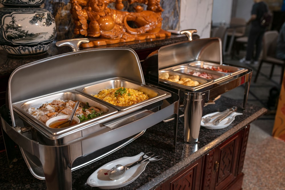 little diamond hotel