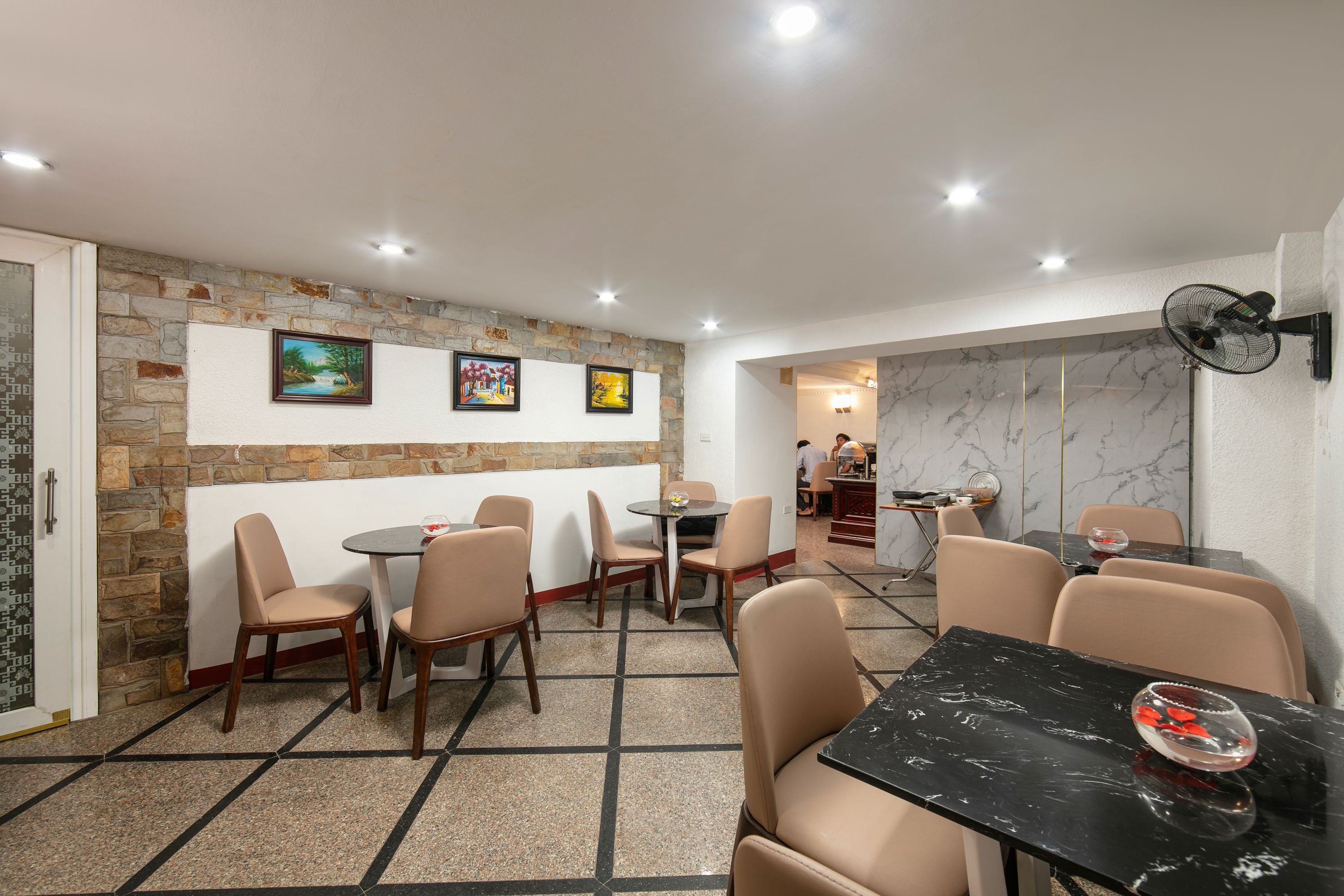 little diamond hotel