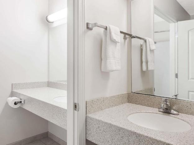 days inn by wyndham pentwater