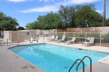 comfort inn green valley i 19