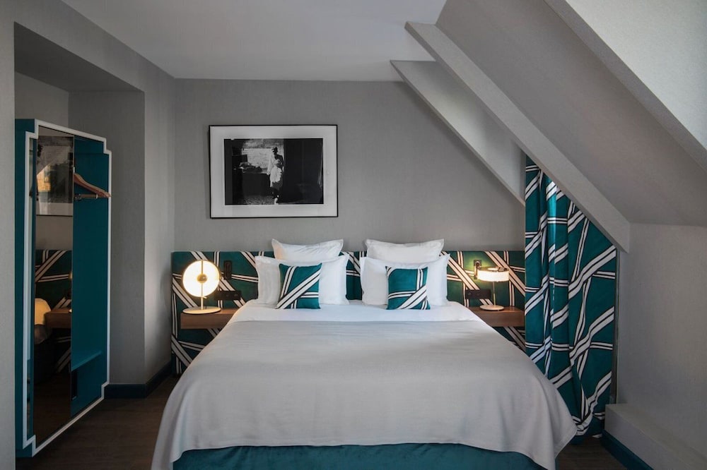 hotel louvre piemont