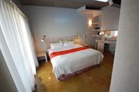 orange moon inn