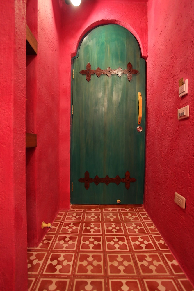 afei surf inn hall 3