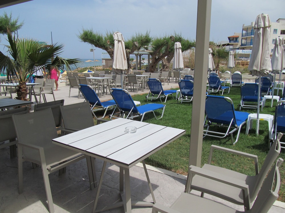 malliotakis beach hotel by checkin