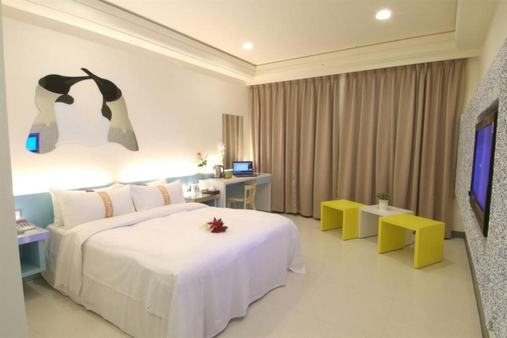 king plaza hotel