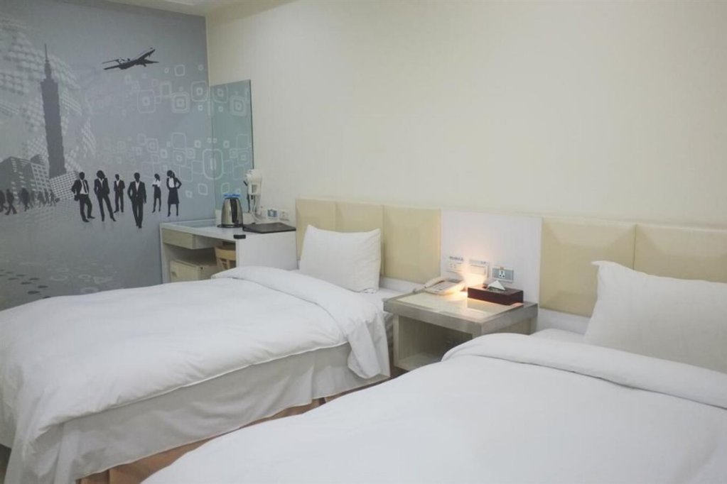 king plaza hotel