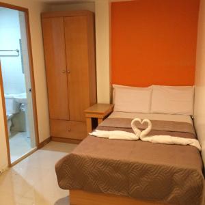 stone house hotel pasay