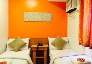 stone house hotel pasay