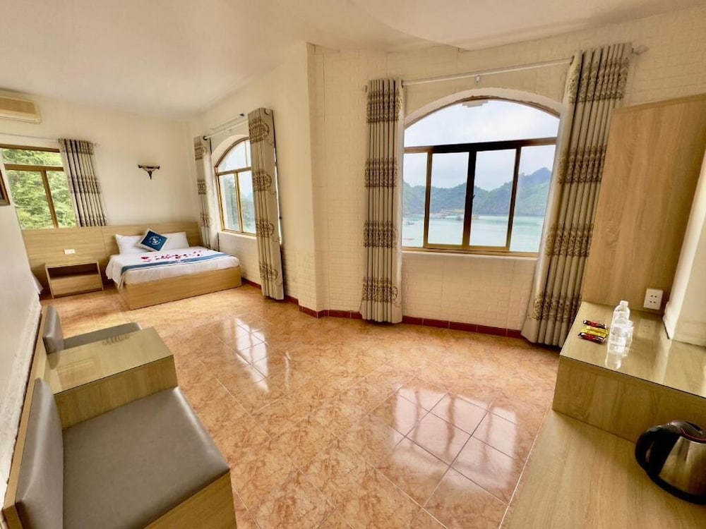 cat ba plaza hotel