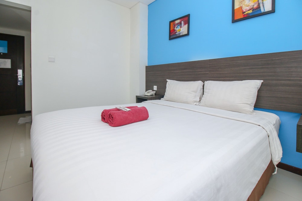 pratama hotel and convention