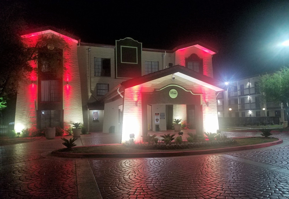 red roof inn and suites houston hobby airport