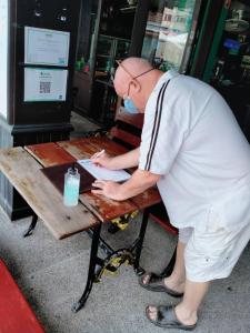 angus otools irish pub guesthouse