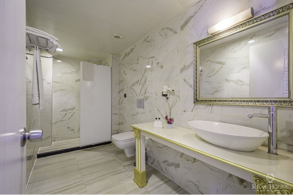 real house boutique hotel