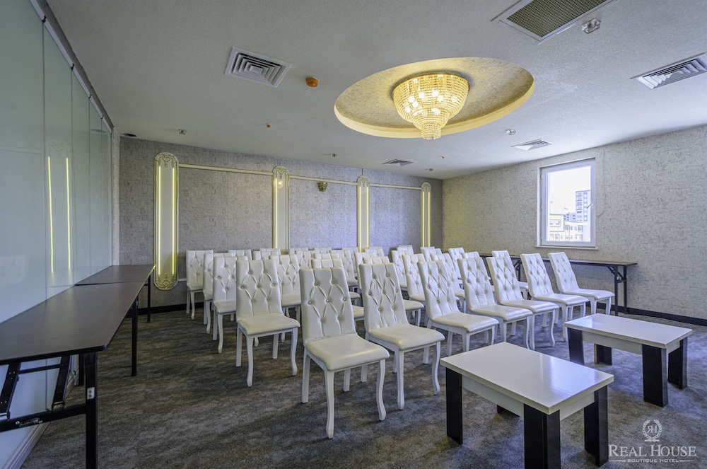 real house boutique hotel