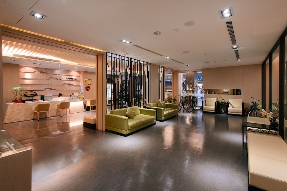 kiwi express hotel kaohsiung station