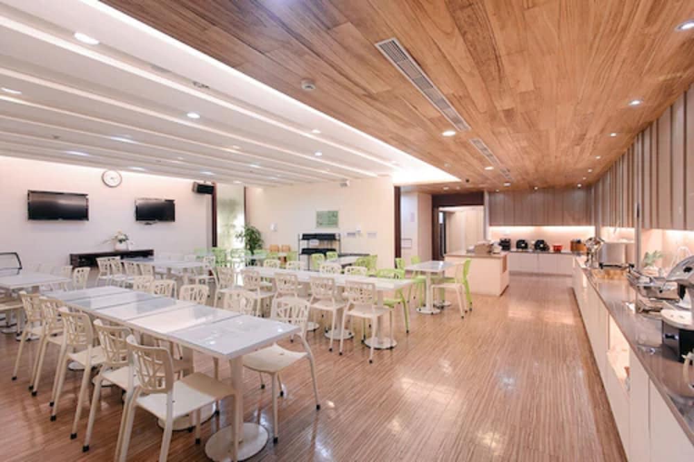 kiwi express hotel kaohsiung station
