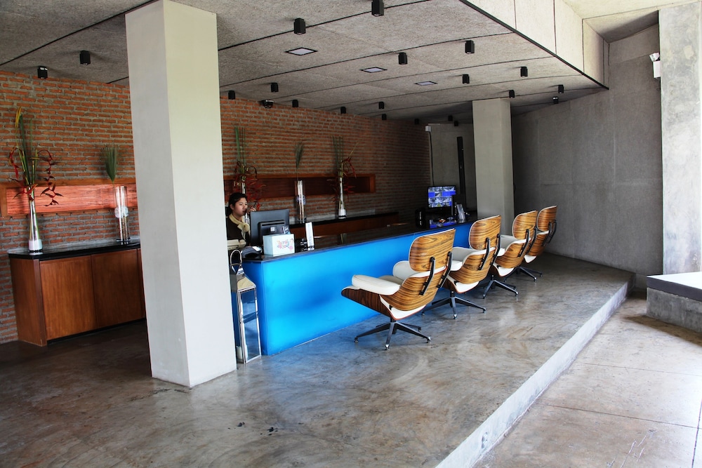 sea two pool villa resort