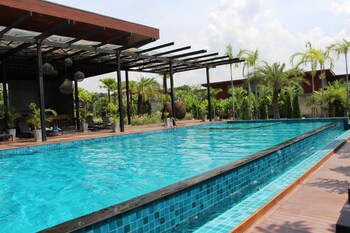 sea two pool villa resort