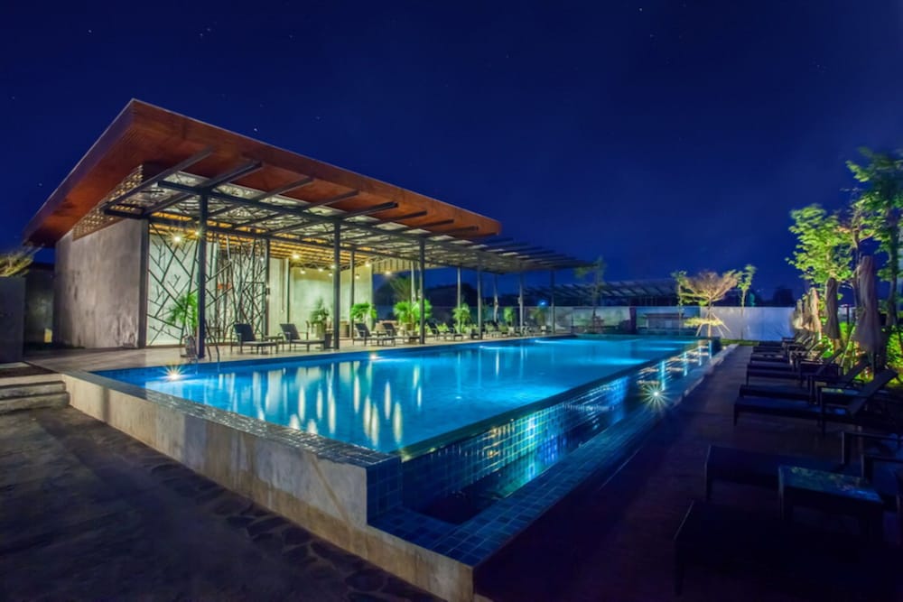 sea two pool villa resort