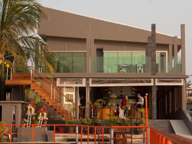 marina residence
