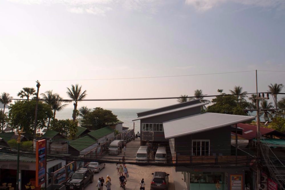 marina residence