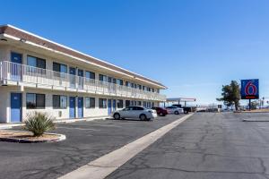 studio 6 mojave ca airport