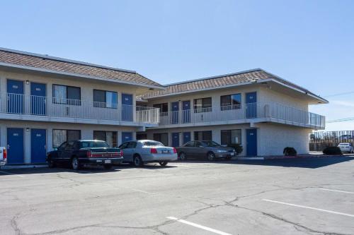 Studio 6 Mojave, Ca - Airport,Near Mojave Chamber Of Commerce,2 star