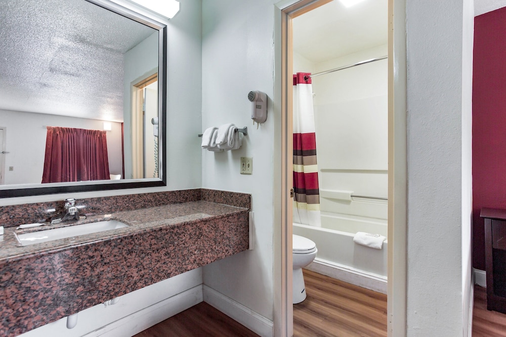 red roof inn monteagle i 24