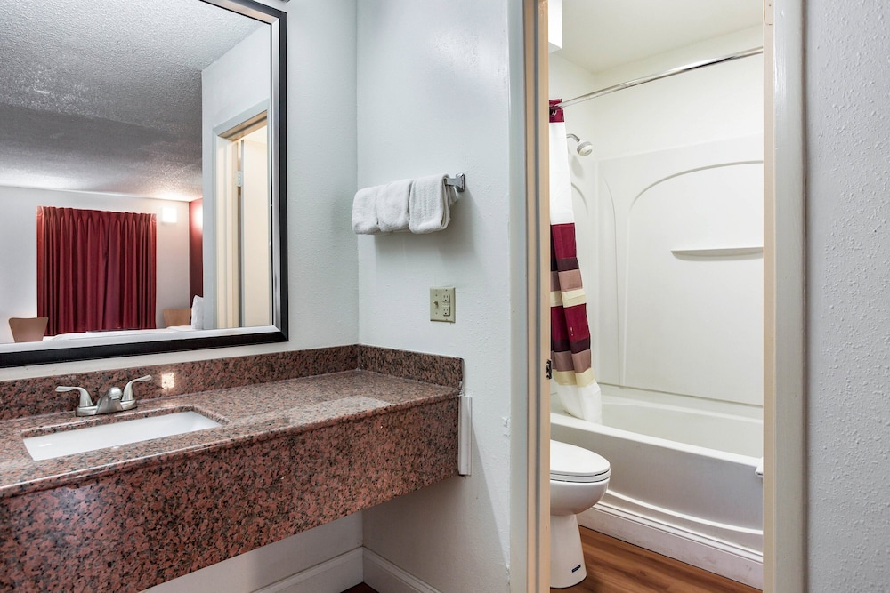 red roof inn monteagle i 24