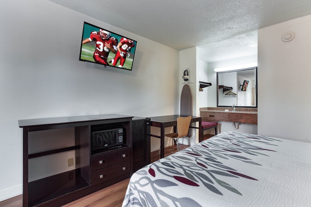 red roof inn monteagle i 24