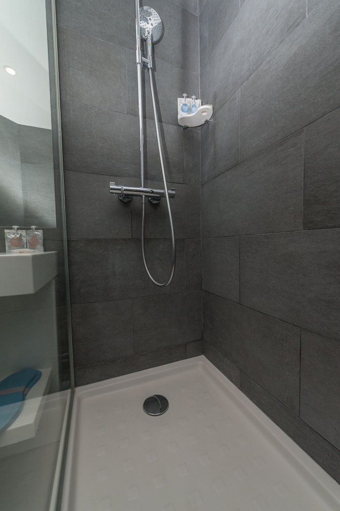 hotel le 209 paris bercy