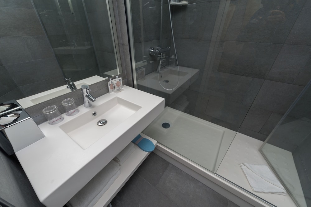 hotel le 209 paris bercy