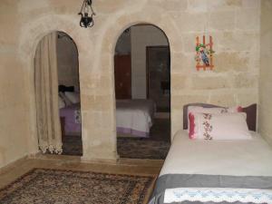 Jerveni Cave Hotel,Mustafapasa>>Cappadocia,2 star