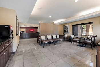 red roof inn newport news yorktown