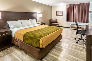 econo lodge inn and suites