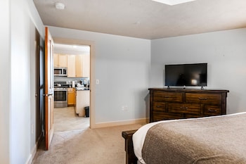 crestview condominiums by all seasons resort lodging