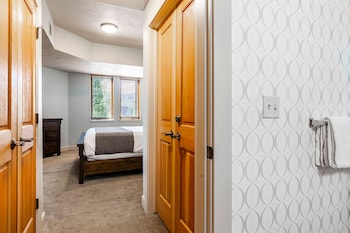 crestview condominiums by all seasons resort lodging
