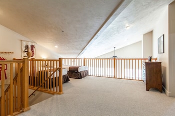 crestview condominiums by all seasons resort lodging
