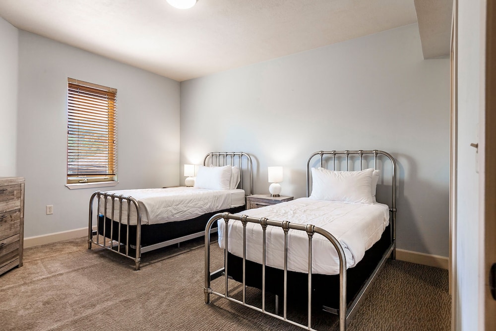 crestview condominiums by all seasons resort lodging