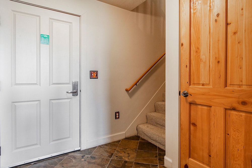 crestview condominiums by all seasons resort lodging