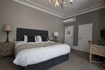 the clerk and well pub and rooms