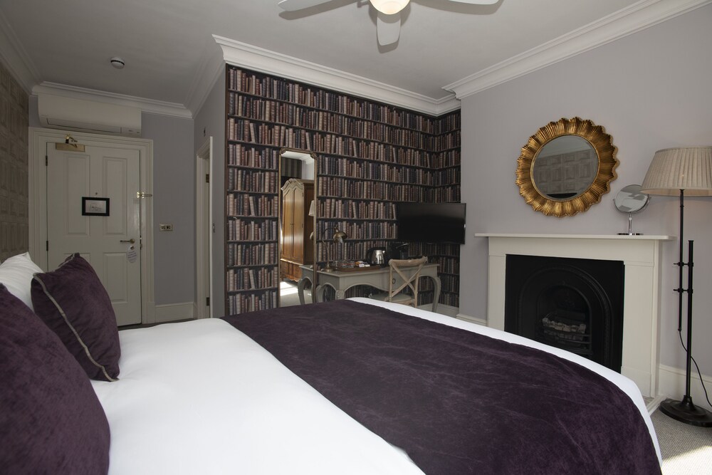 the clerk and well pub and rooms