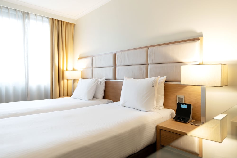 holiday inn parramatta by ihg